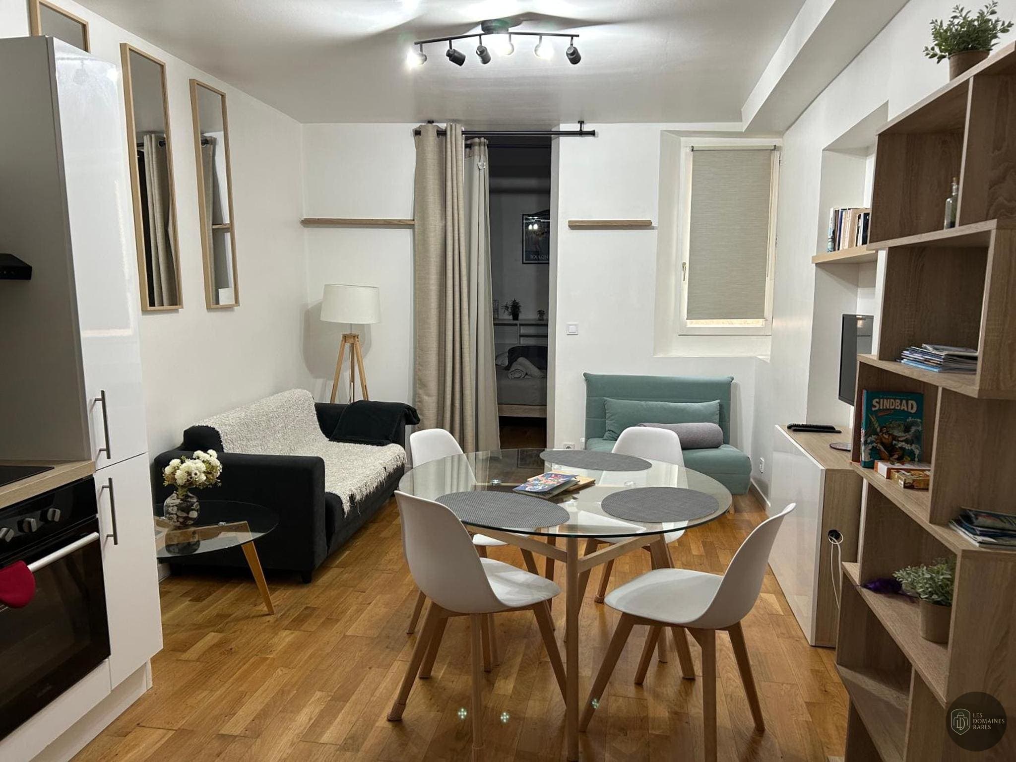 Le Hüb Toulon — Intérieur