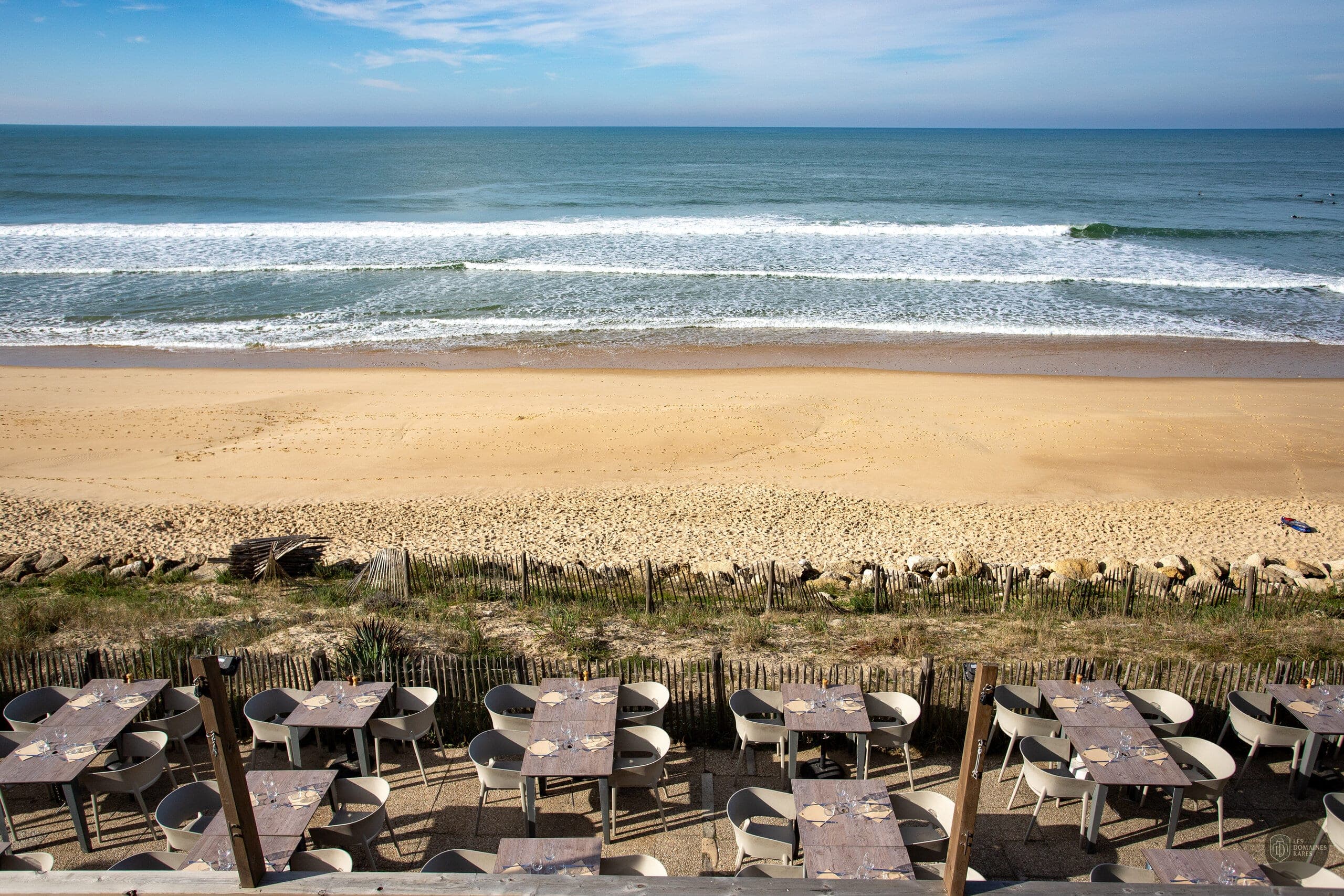 Vue extérieure du restaurant Le Kayoc à Lacanau en Nouvelle-Aquitaine