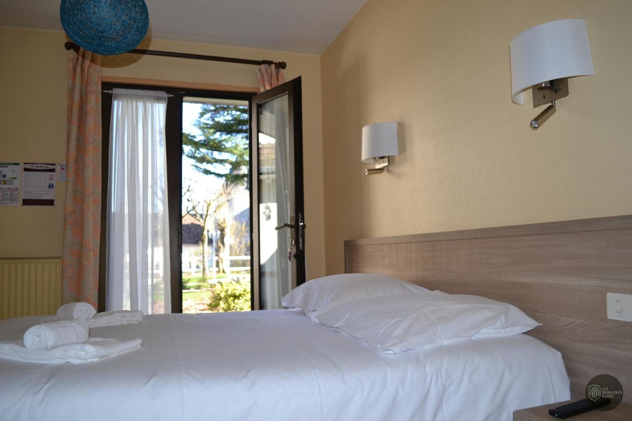 Chambre de l'hôtel Le Lanthenay à Romorantin en Centre-Val de Loire