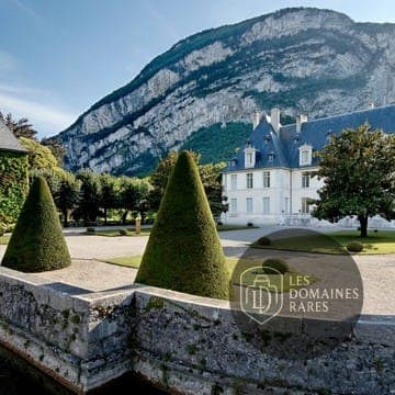 Vue extérieure du salle de séminaire Le Laussy à Gières en Auvergne-Rhône-Alpes