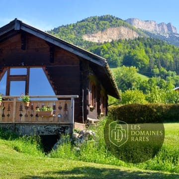 Vue extérieure du salle de séminaire Le Laussy à Gières en Auvergne-Rhône-Alpes