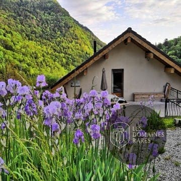 Vue extérieure du salle de séminaire Le Laussy à Gières en Auvergne-Rhône-Alpes