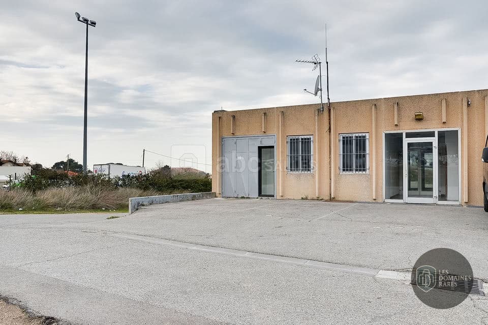 Vue extérieure du salle de réception Le Loft 113 à Vitrolles en Provence-Alpes-Côte d'Azur