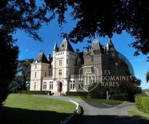 Vue extérieure de l'hôtel Le Madam à Paris en Île-de-France