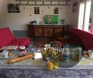 Espace intérieur de l'hôtel Le Madam à Paris en Île-de-France