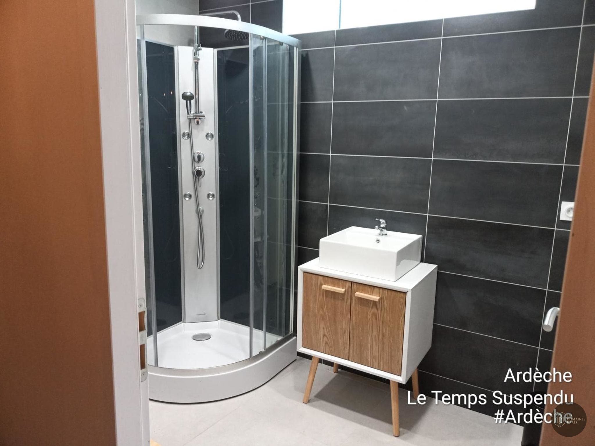 Salle de bain du lieu Le Maisnil mon Temps à Le en Hauts-de-France
