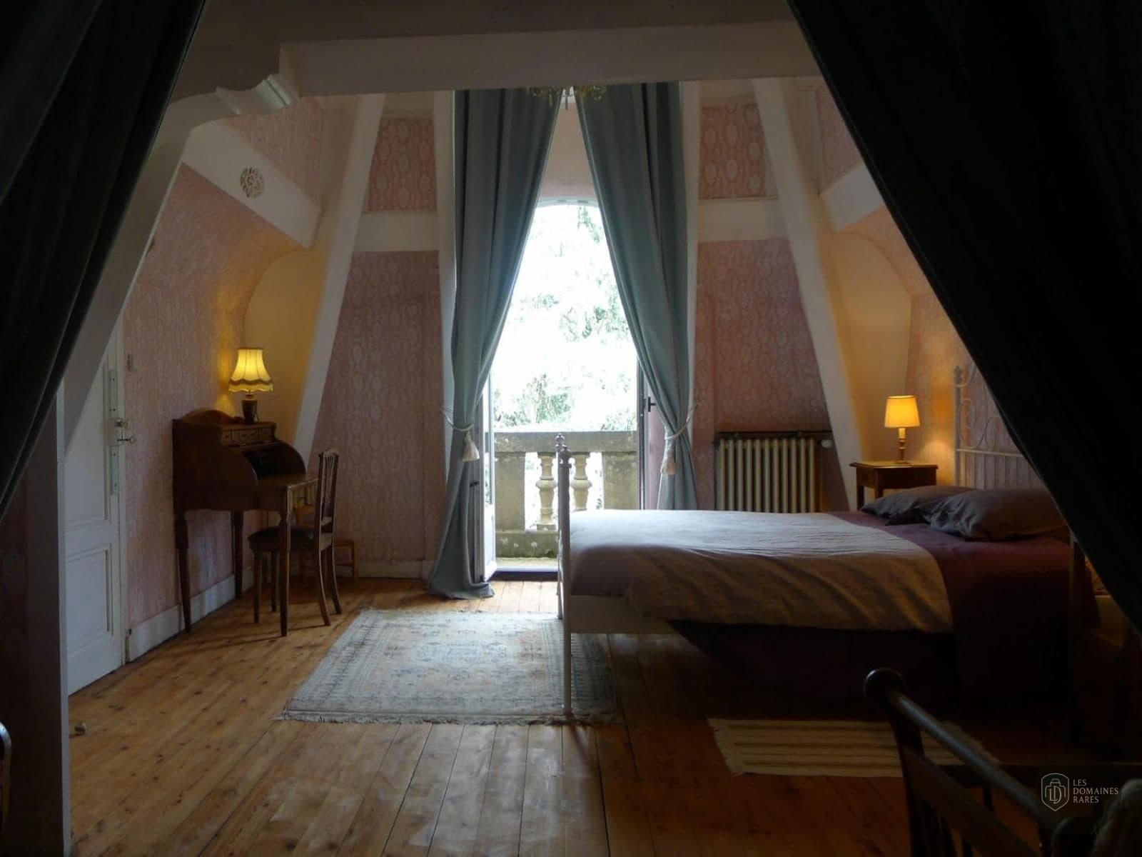 Chambre du manoir Le Manoir en Auvergne-Rhône-Alpes - séminaire aix-les-bains