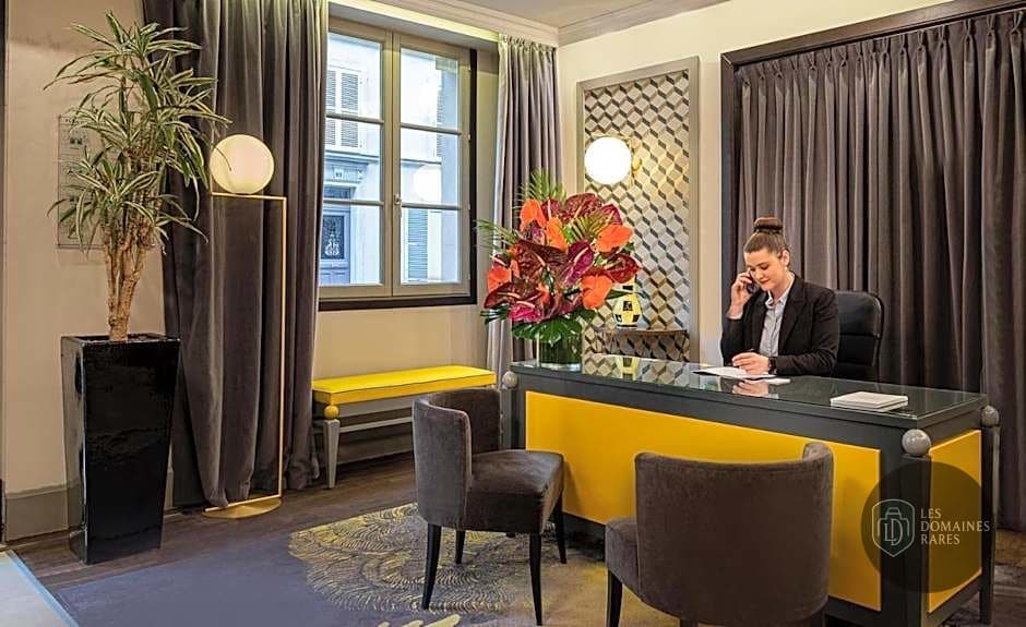 Espace intérieur de l'hôtel Le Marquis Eiffel à Paris en Île-de-France