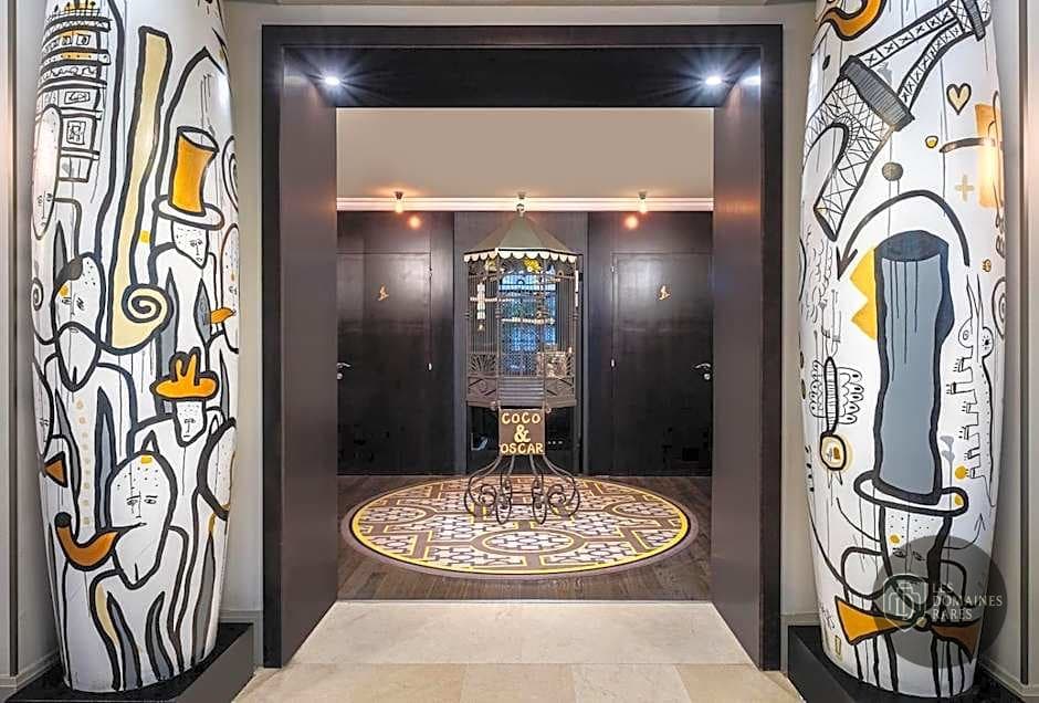 Espace intérieur de l'hôtel Le Marquis Eiffel à Paris en Île-de-France