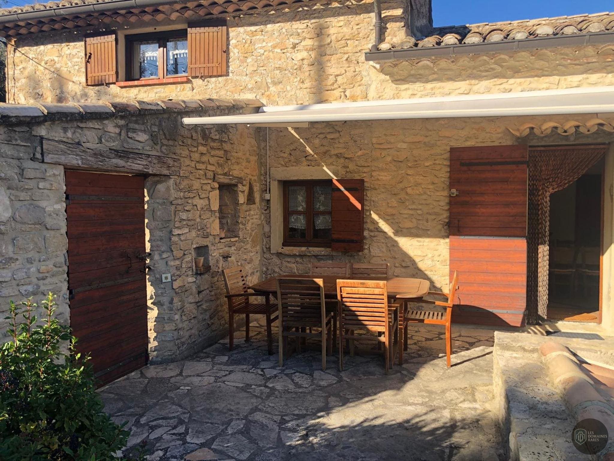 Vue extérieure de la ferme Le Mas Fanny en Occitanie