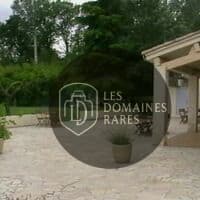 Vue extérieure du mas Le Mas Meynier à Eygalières en Provence-Alpes-Côte d'Azur