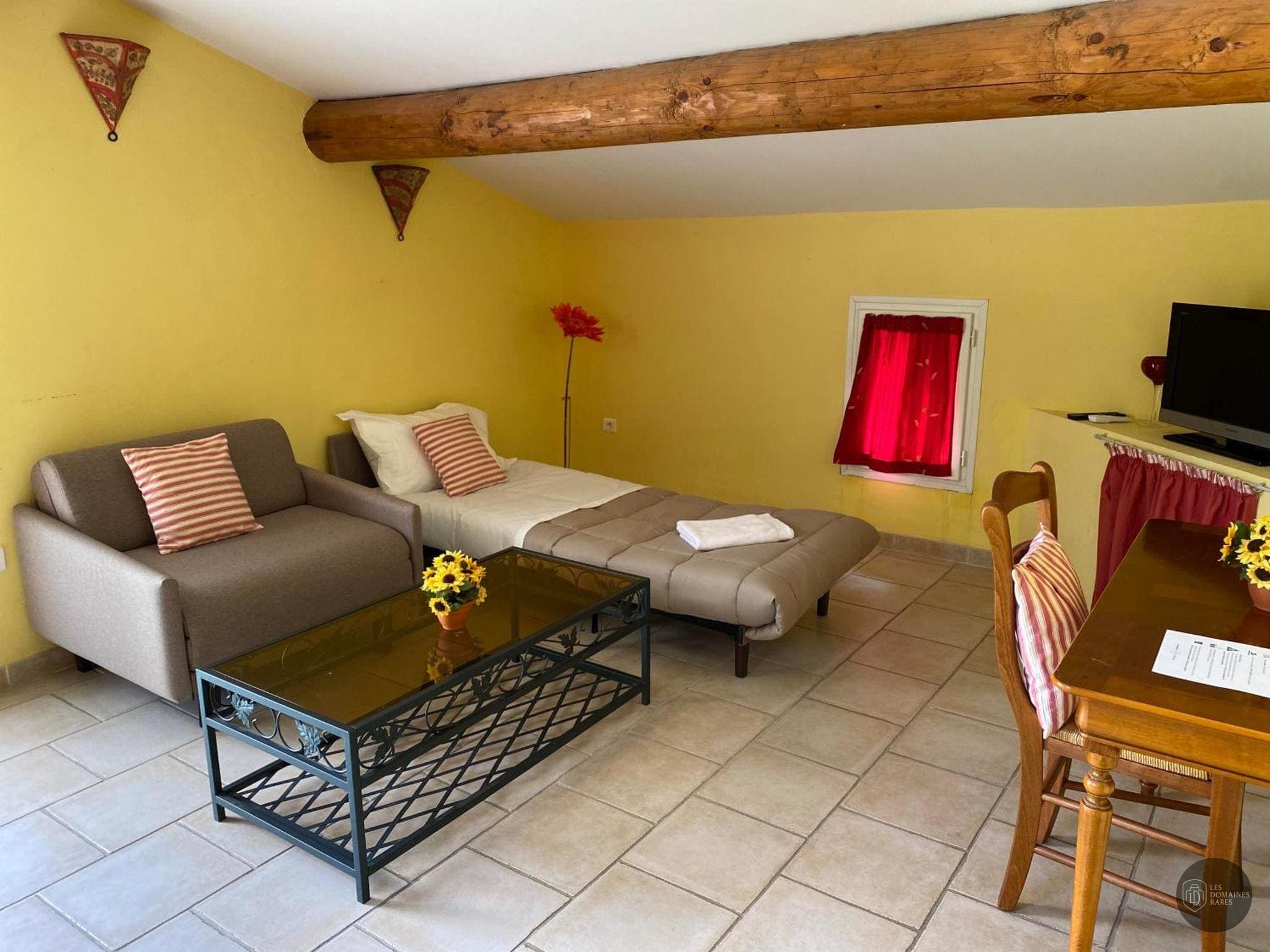 Espace intérieur du domaine Le Mas de Ponge en Occitanie