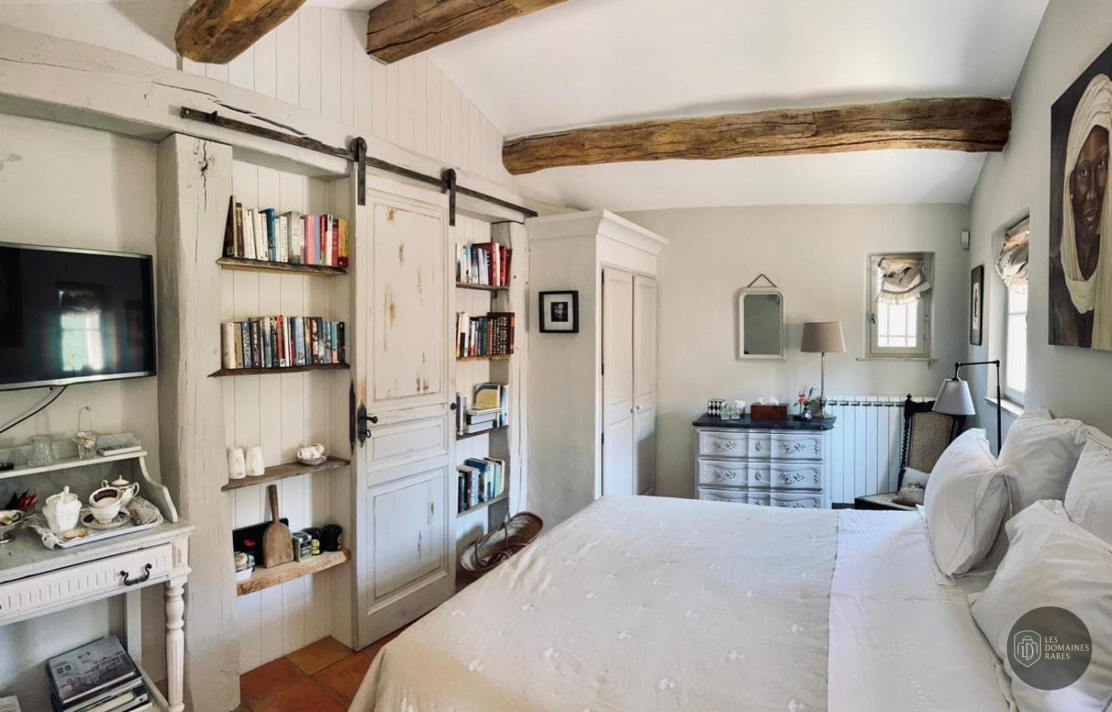 Chambre de la ferme Le Mas de la Rose à Orgon en Provence-Alpes-Côte d'Azur - séminaire orgon