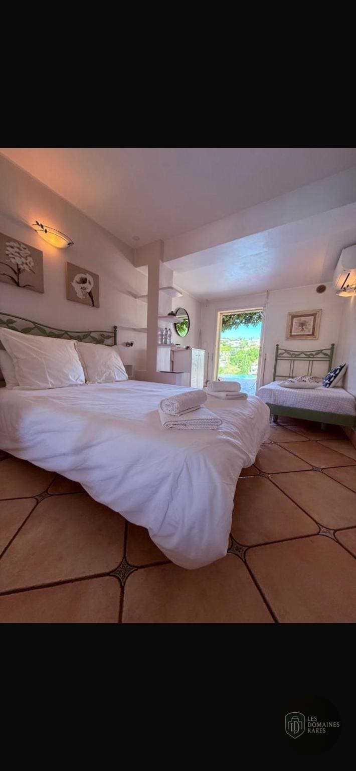 Chambre du mas Le Mas des Amandiers à Graveson en Provence-Alpes-Côte d'Azur