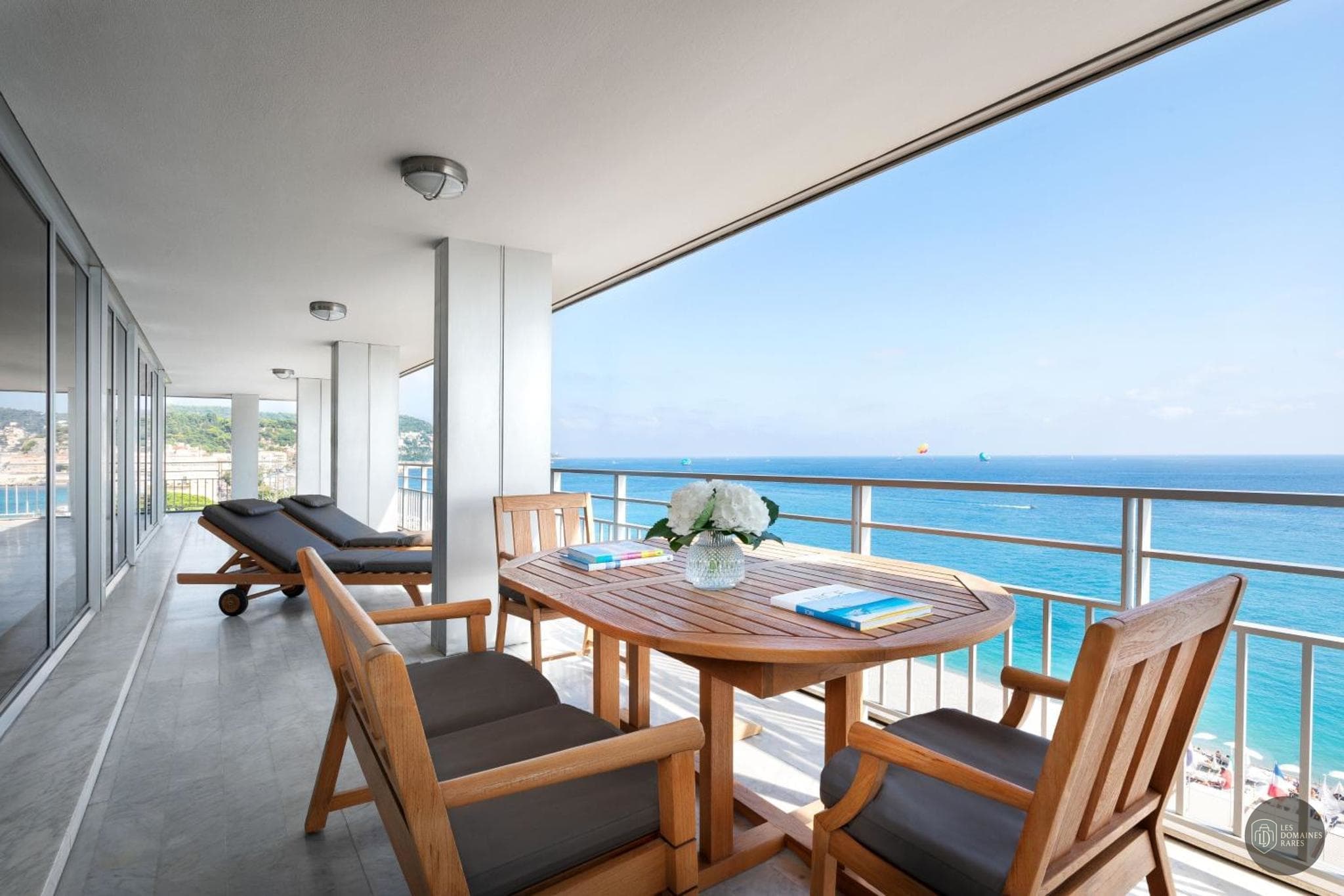 Vue extérieure de l'hôtel Le Meridien Nice à Nice en Provence-Alpes-Côte d'Azur