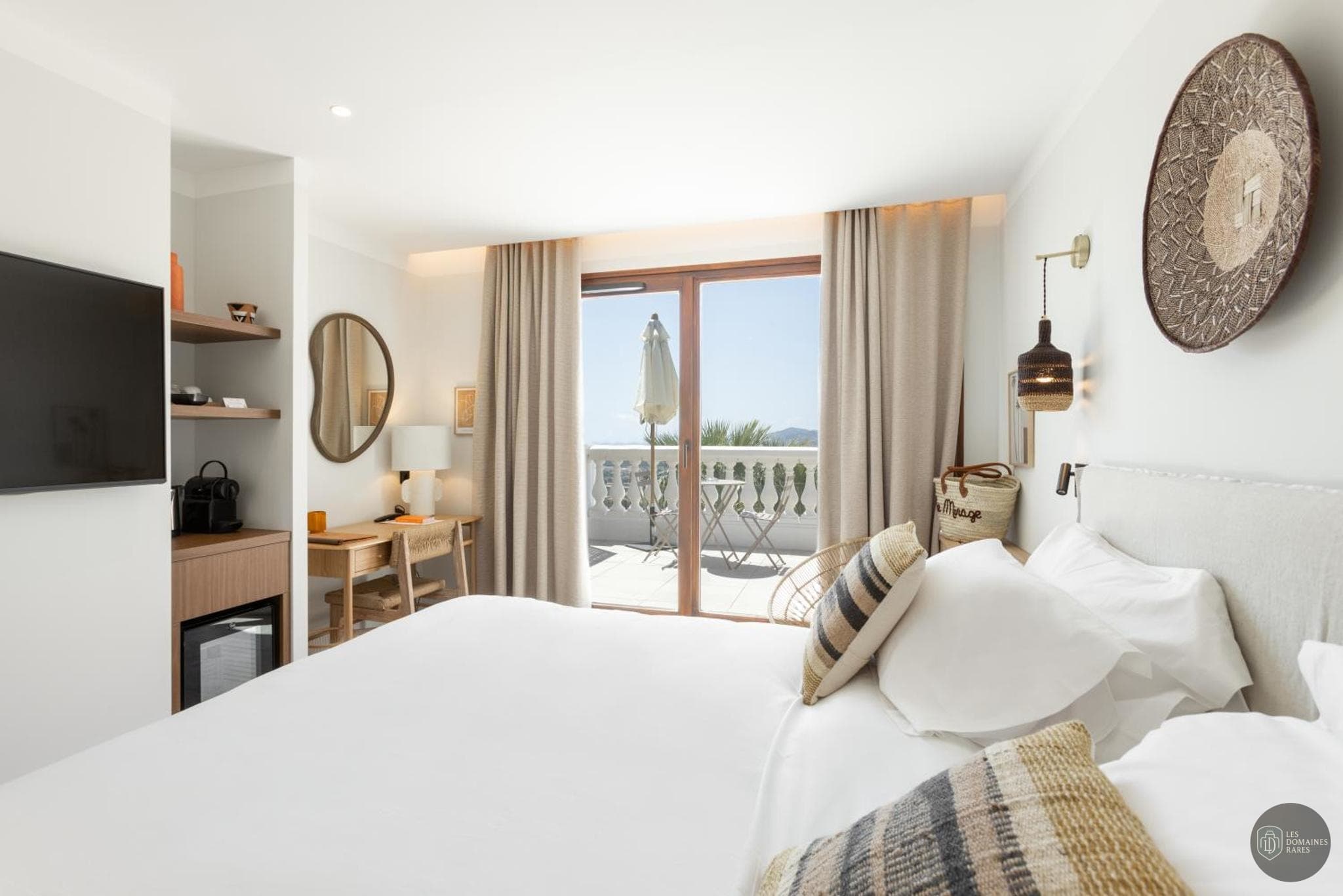 Vue extérieure de l'hôtel Le Mirage en Provence-Alpes-Côte d'Azur