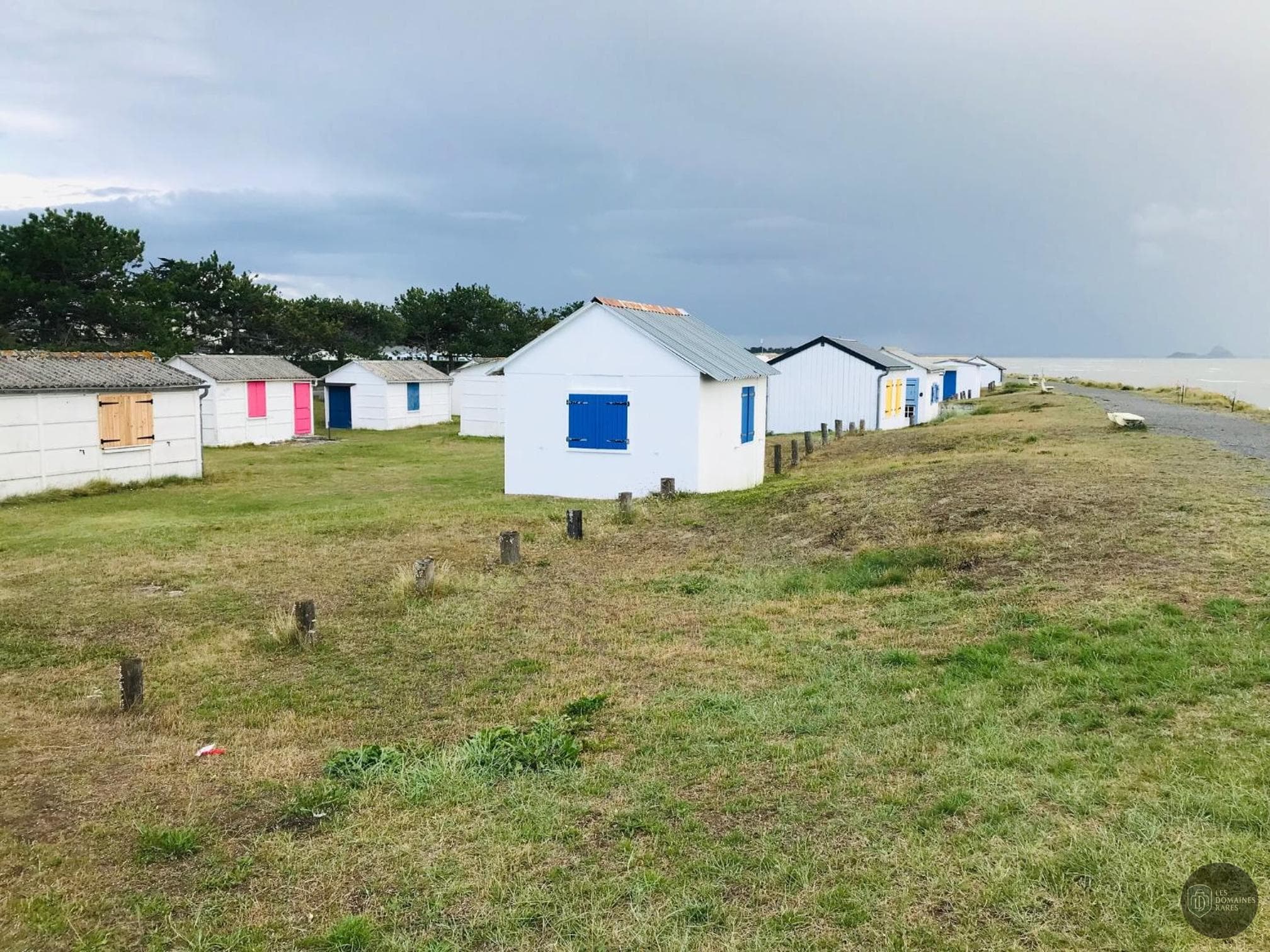 Le Mont Saint-Jean — Extérieur