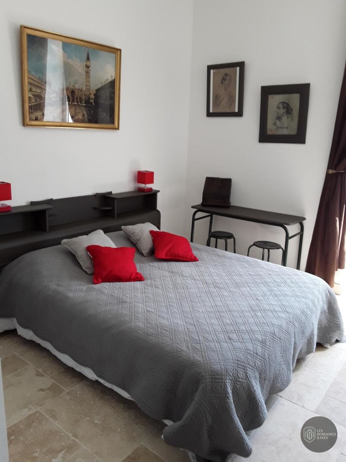Chambre de l'hôtel Le Moulin à Vent en Occitanie - séminaire tarn