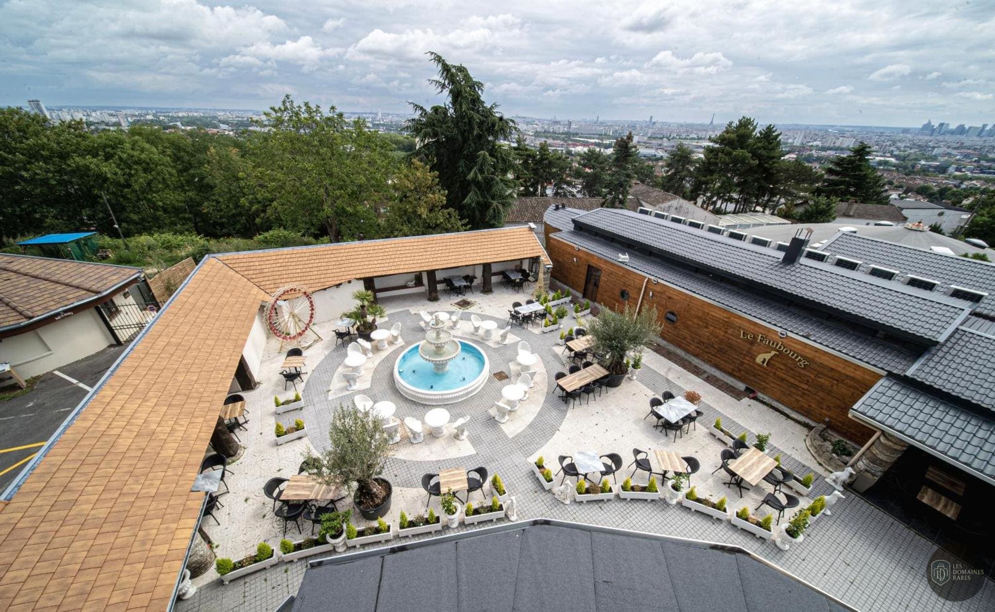 Vue extérieure du moulin Le Moulin d'Orgemont à Argenteuil en Île-de-France