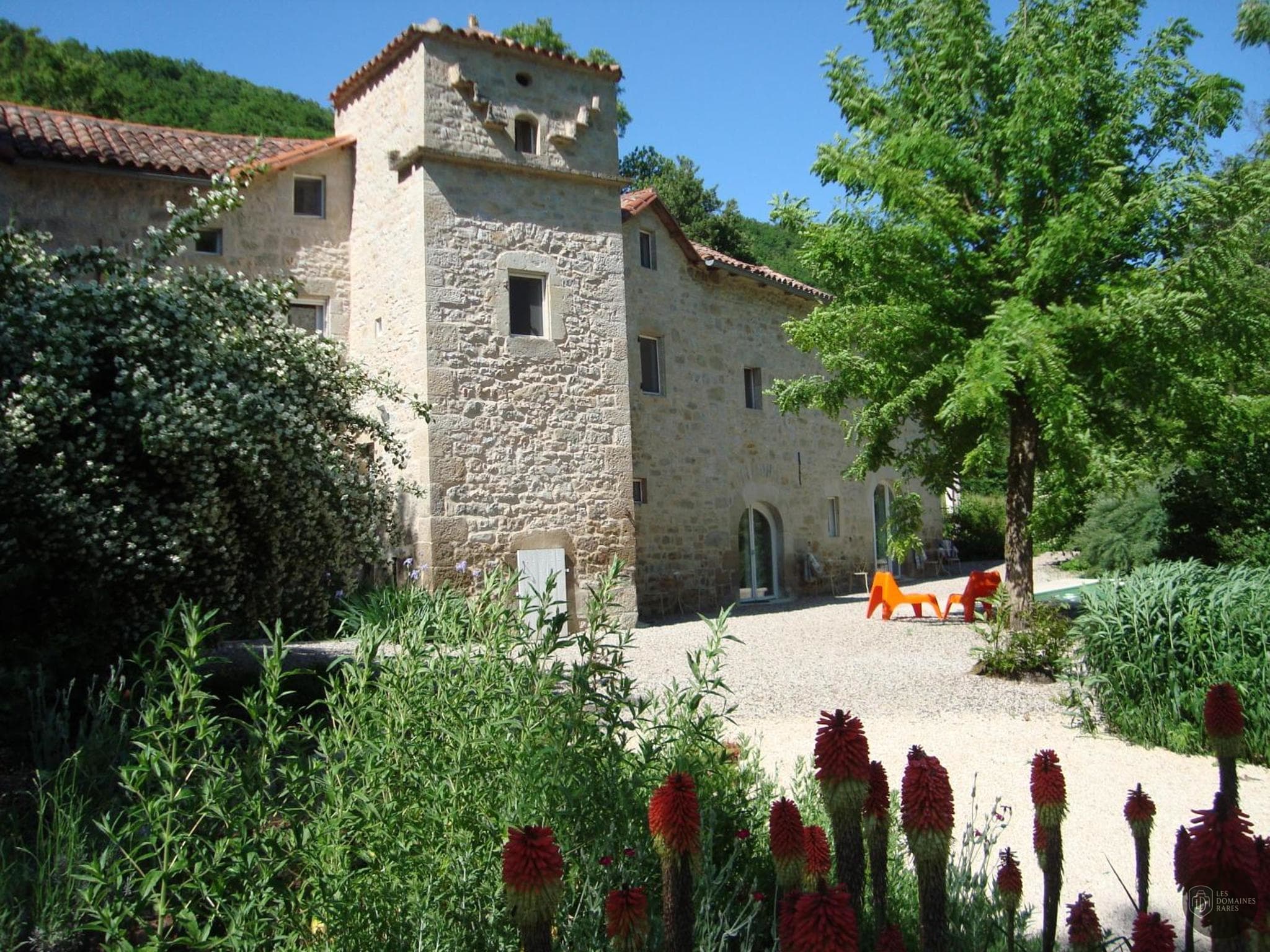 Vue extérieure du moulin Le Moulin de Gueliz à Paley en Île-de-France