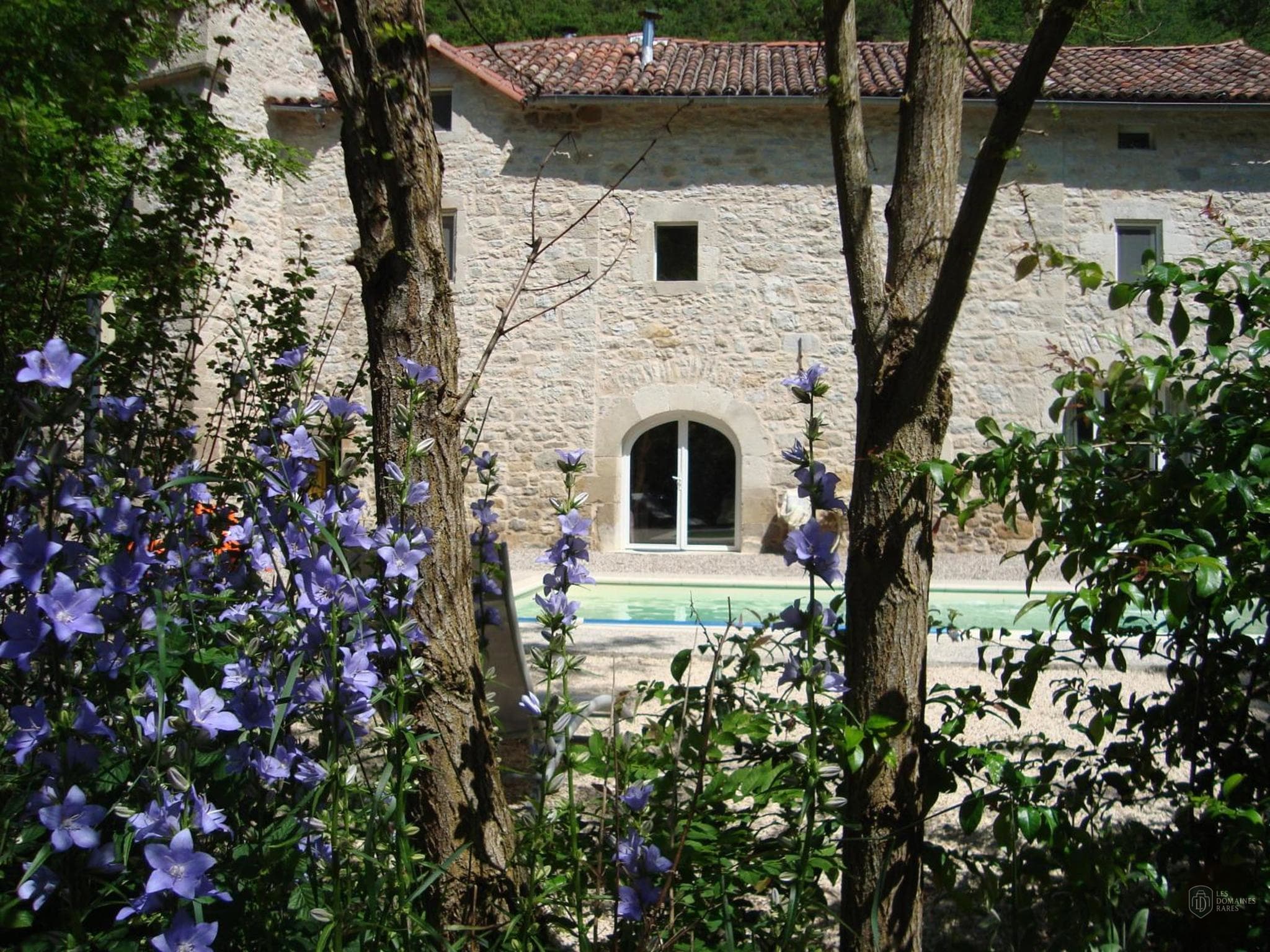 Vue extérieure du moulin Le Moulin de Gueliz à Paley en Île-de-France