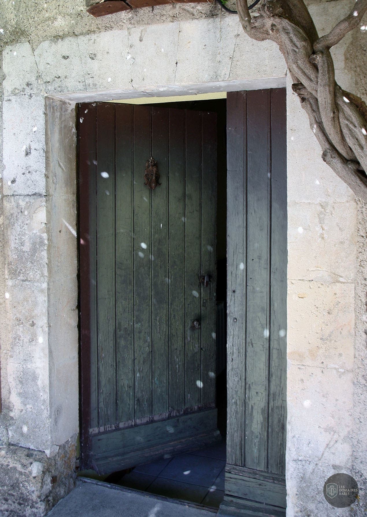 Vue extérieure de l'hôtel Le Moulin de Milan en Provence-Alpes-Côte d'Azur