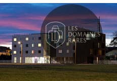 Vue extérieure de l'hôtel Le Nexhotel à Tarbes en Occitanie
