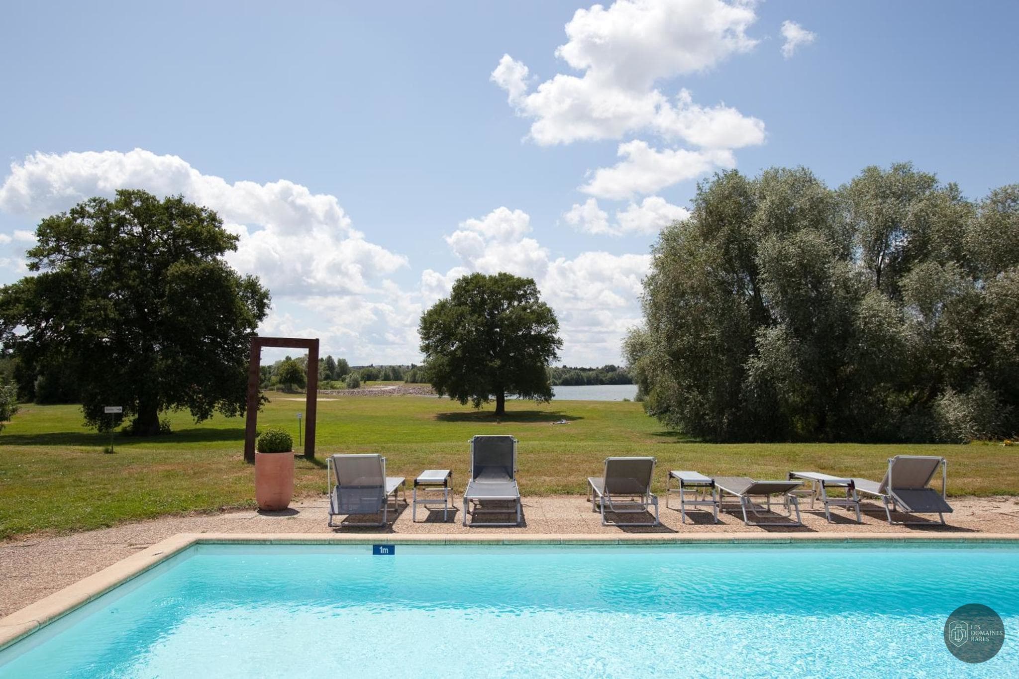 Piscine et activités du lieu Le Noirlac en Centre-Val de Loire
