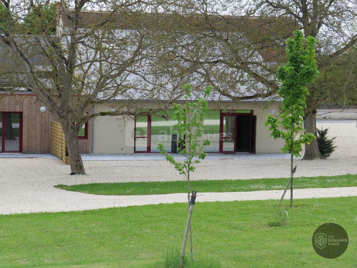 Vue extérieure du lieu Le Noyer des Dames en Centre-Val de Loire