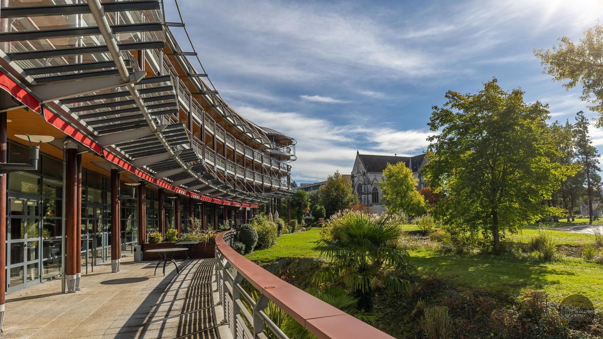 Vue extérieure du lieu Le Palais Beaumont à Pau en Nouvelle-Aquitaine
