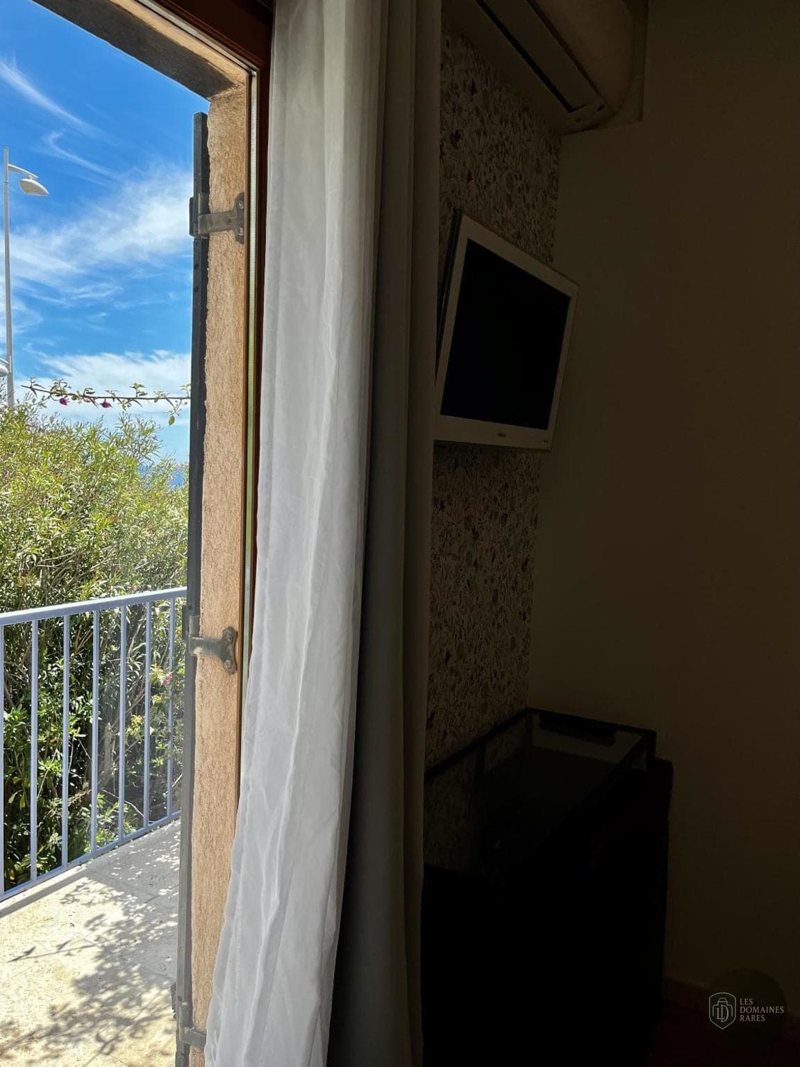 Vue extérieure du lieu Le Patio à Poitiers en Nouvelle-Aquitaine
