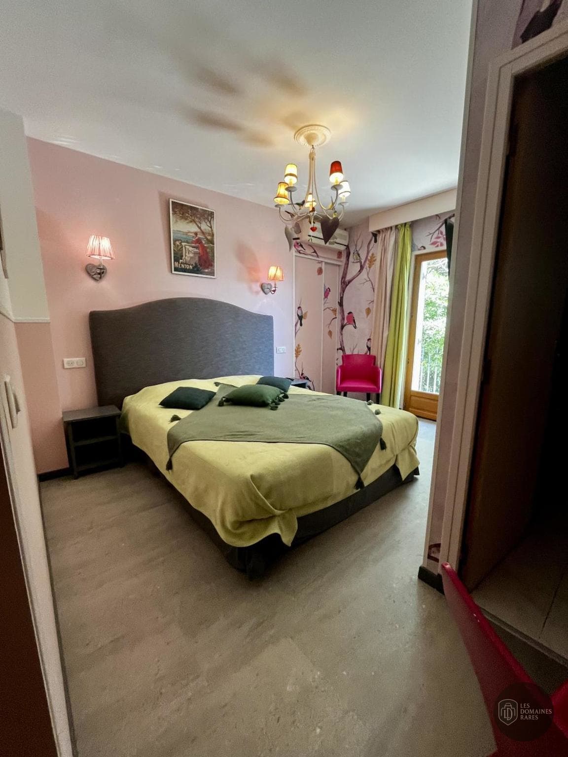 Vue extérieure du lieu Le Patio à Poitiers en Nouvelle-Aquitaine