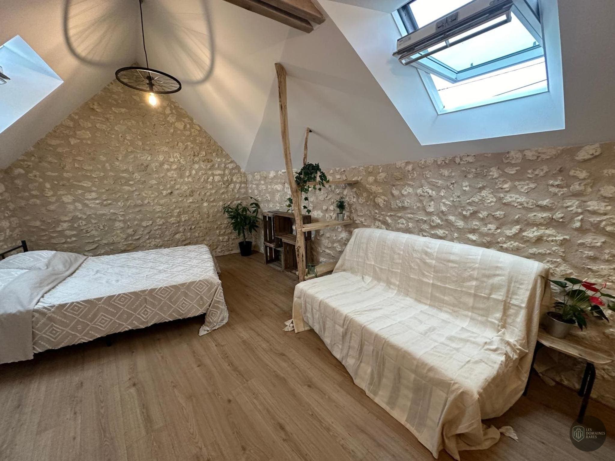 Chambre du lieu Le Perchoir Menilmontant à Paris en Île-de-France - séminaire à paris