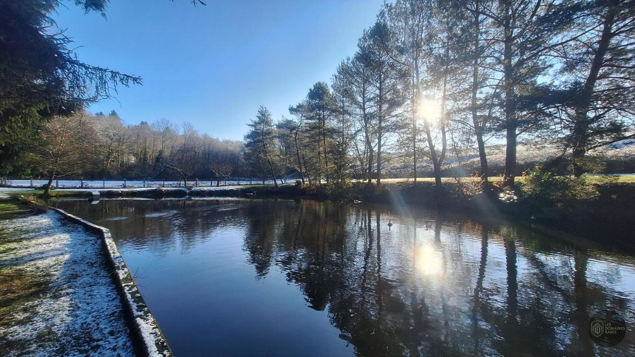 Vue extérieure du lieu Le Petit Lac en Occitanie