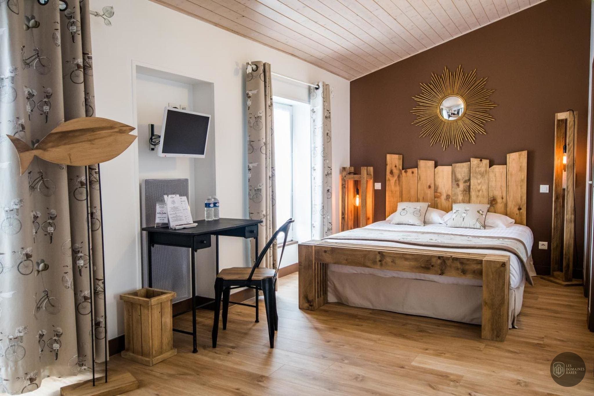 Chambre du lieu Le Peu Breton en Nouvelle-Aquitaine - séminaire sainte-marie-de-ré, france
