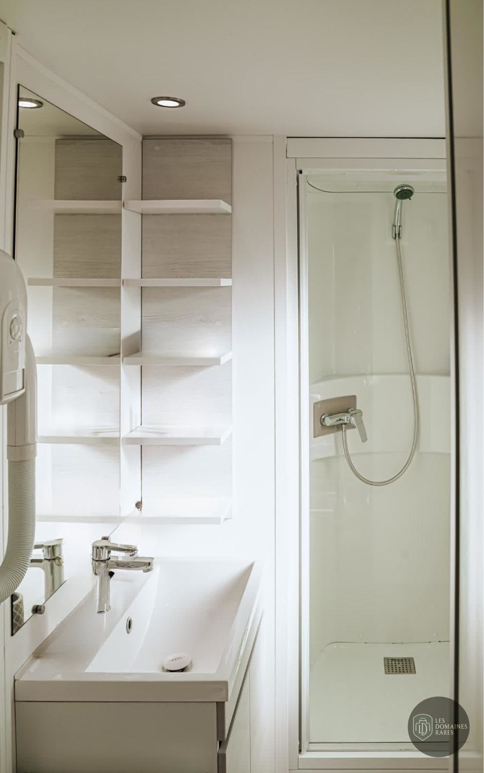 Salle de bain du salle de spectacle/centre de congrès Le Phare à Chambery en Auvergne-Rhône-Alpes