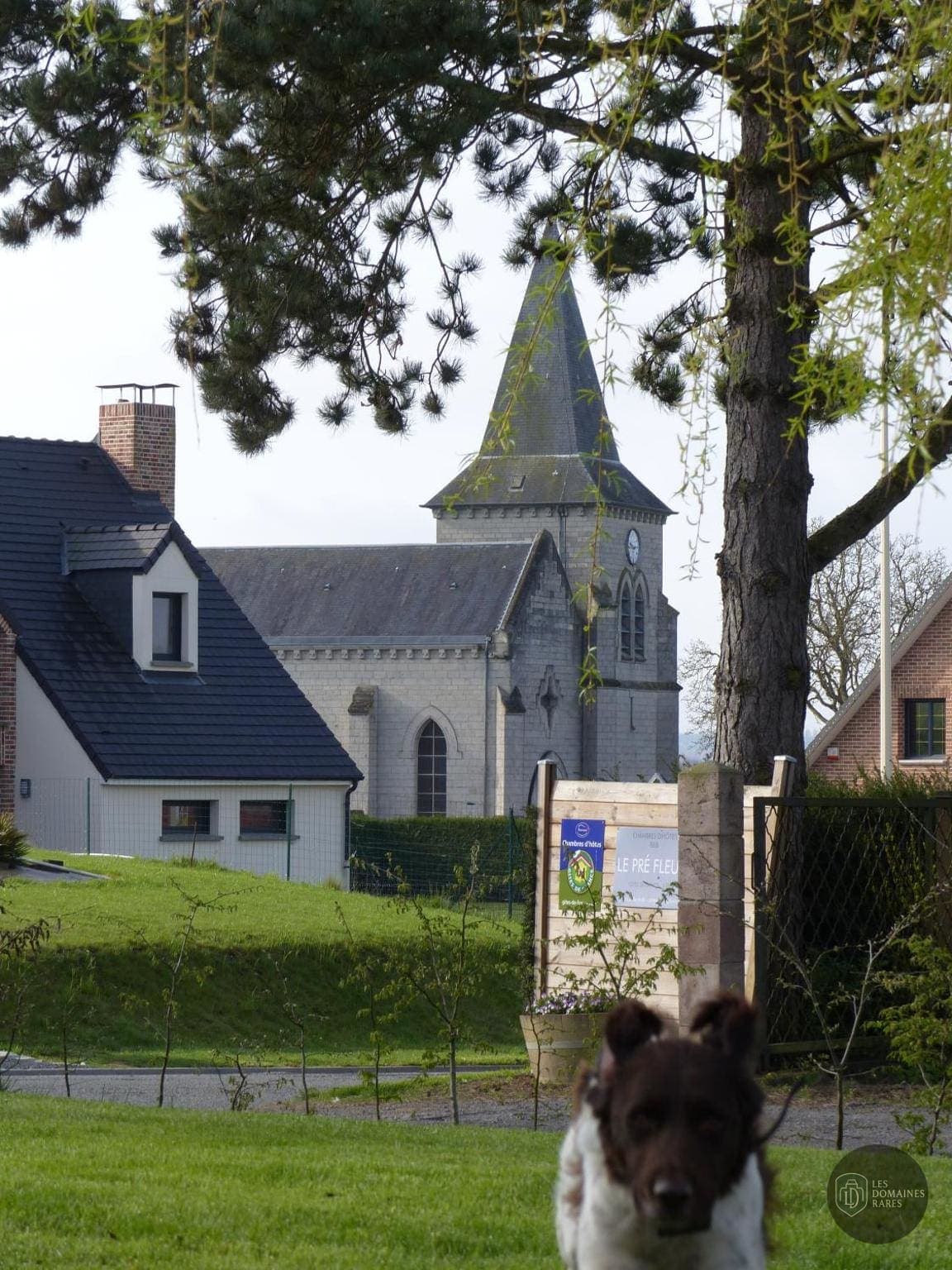 Vue extérieure du lieu Le Pré Fleuri en Hauts-de-France