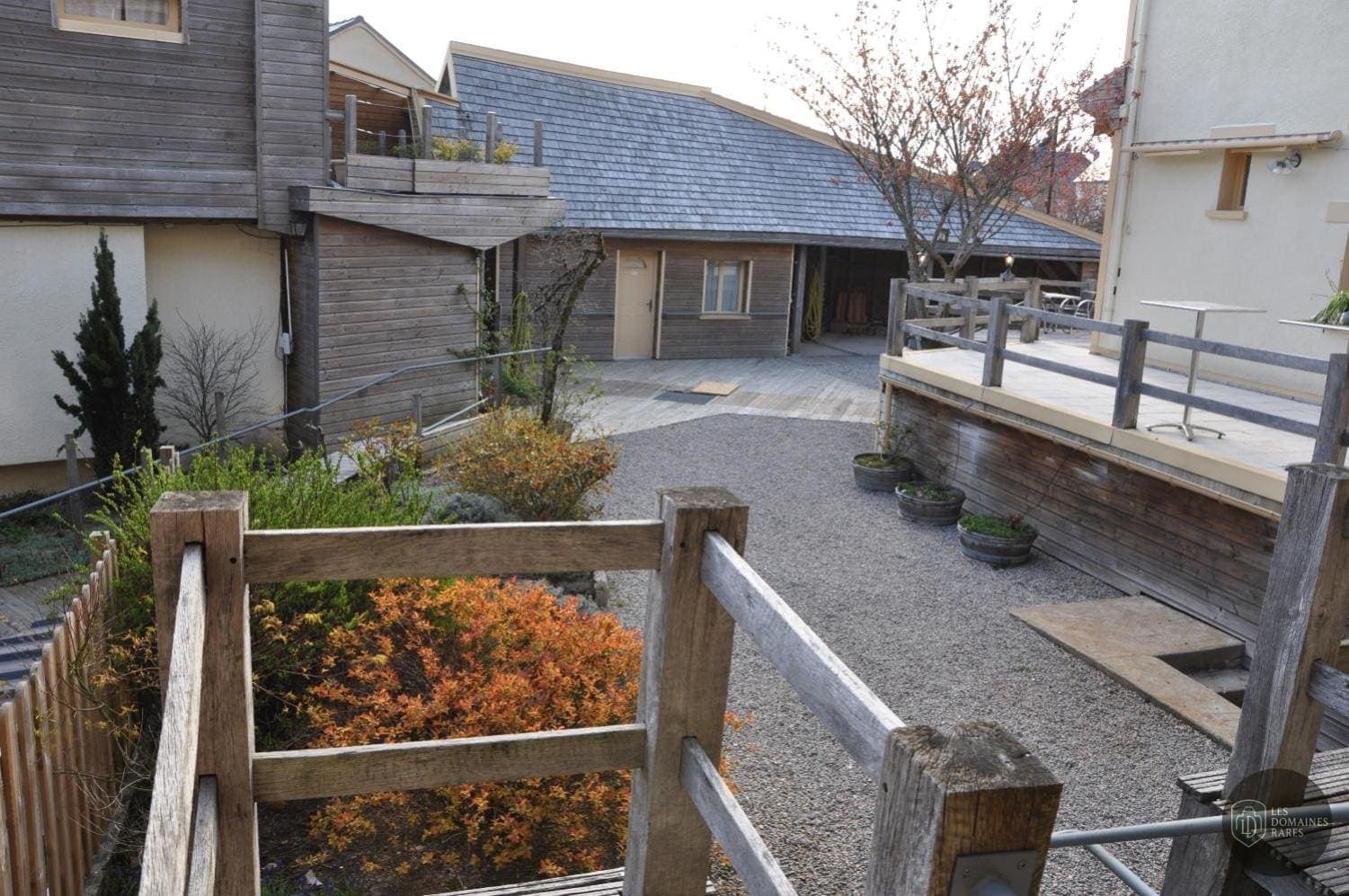 Vue extérieure du relais Le Relais des Lacs en Bourgogne-Franche-Comté