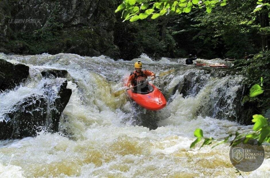 Vue extérieure du relais Le Relais des Lacs en Bourgogne-Franche-Comté