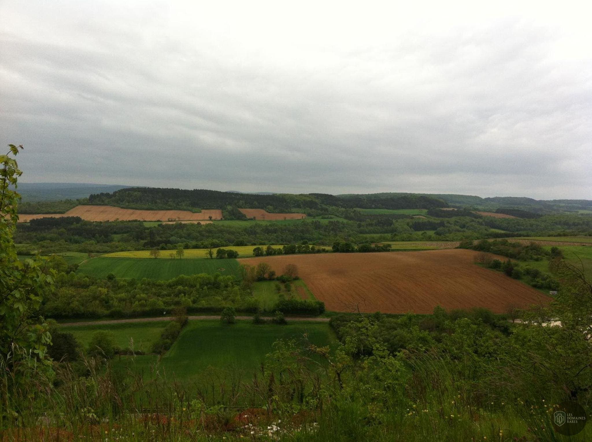 Vue extérieure du relais Le Relais du Morvan à Vézelay en Bourgogne-Franche-Comté