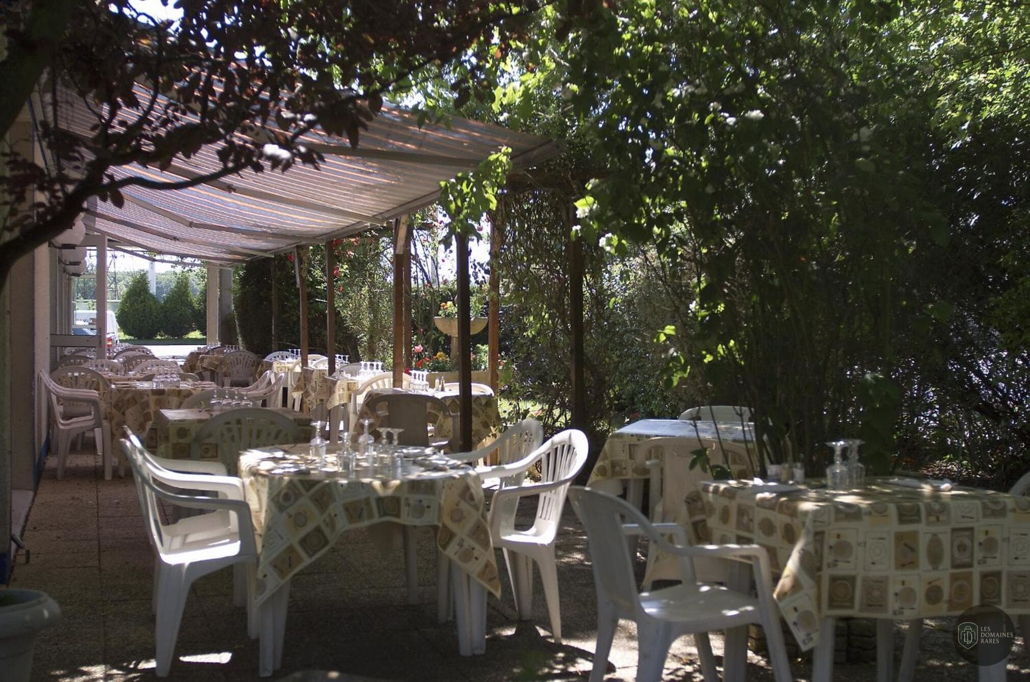 Vue extérieure du relais Le Relais du Parisis à Villeparisis en Île-de-France