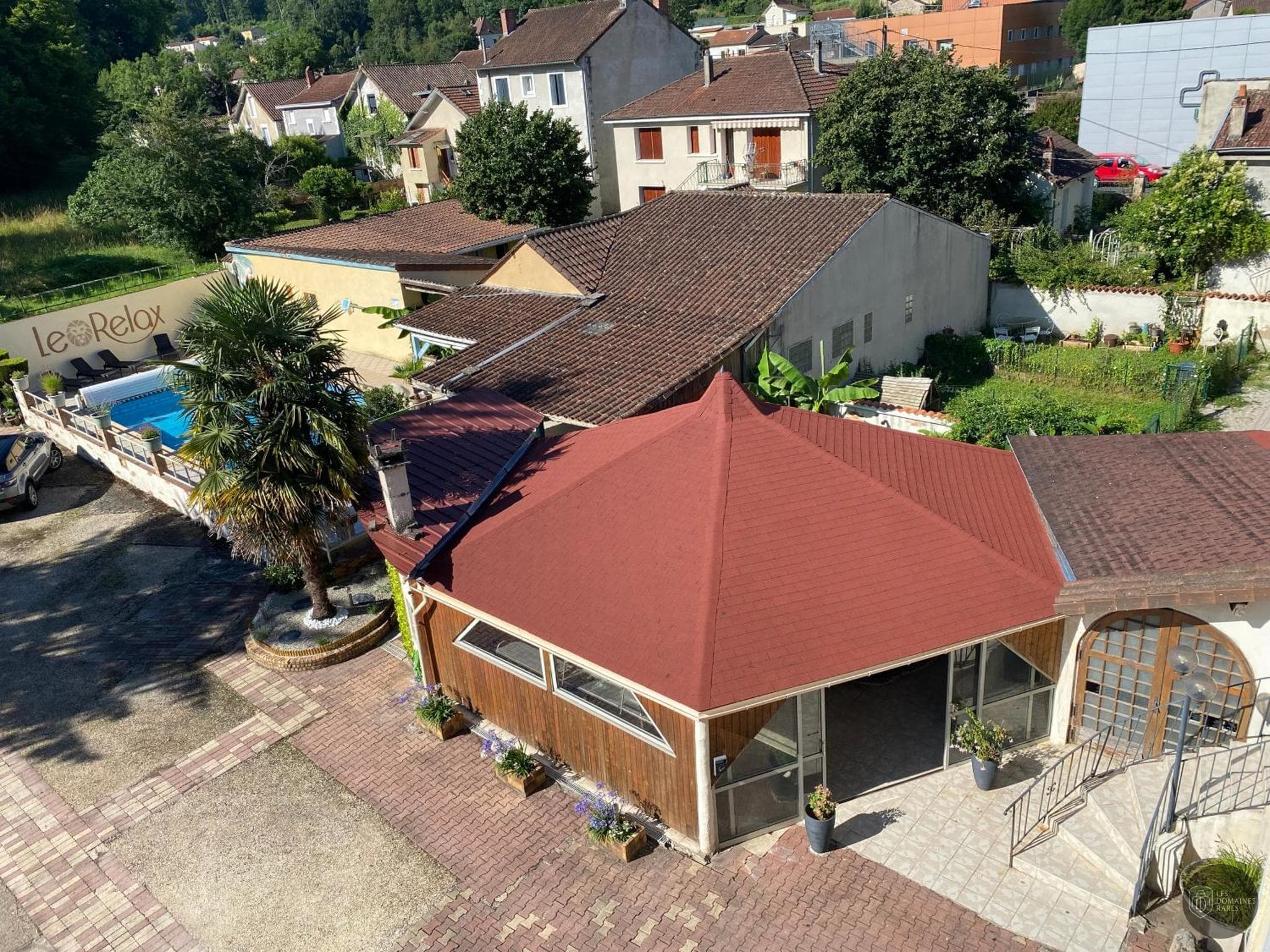 Vue extérieure de l'hôtel Le Relax en Pays de la Loire
