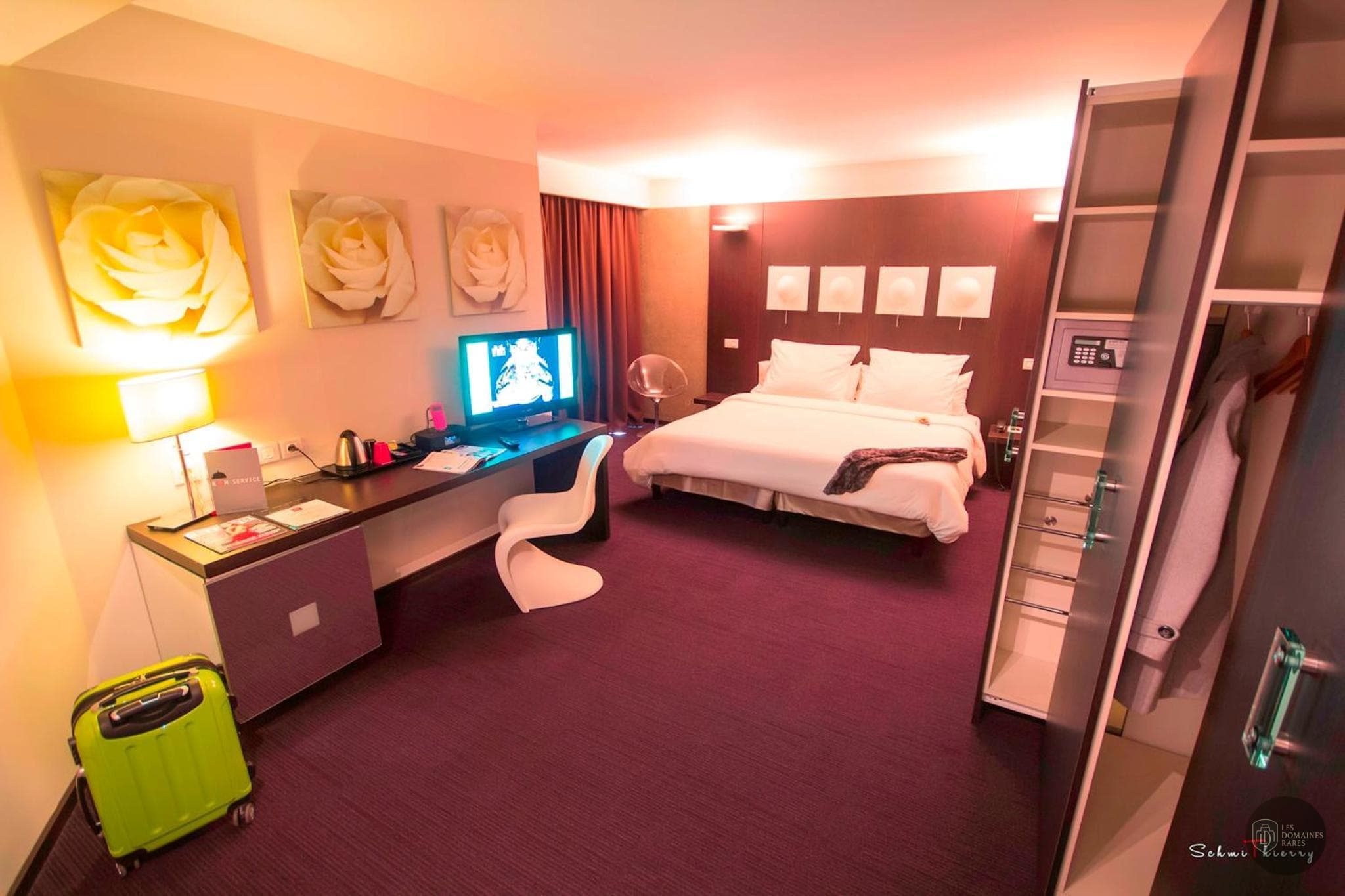 Chambre de l'hôtel Le Rex Hôtel à Tarbes en Occitanie - séminaire tarbes france coordonnées gps latitude : 43.23213