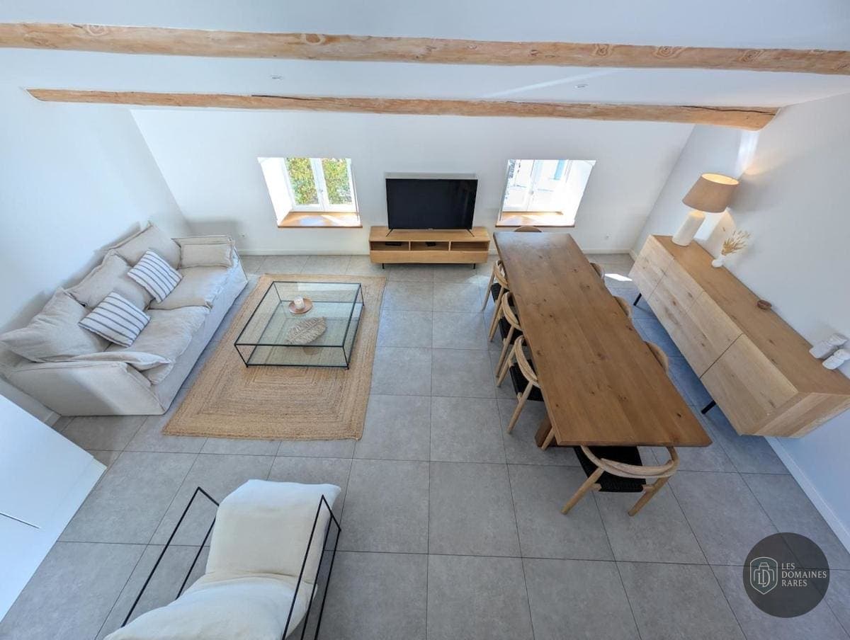 Espace intérieur du lieu Le Rooftop en Île-de-France