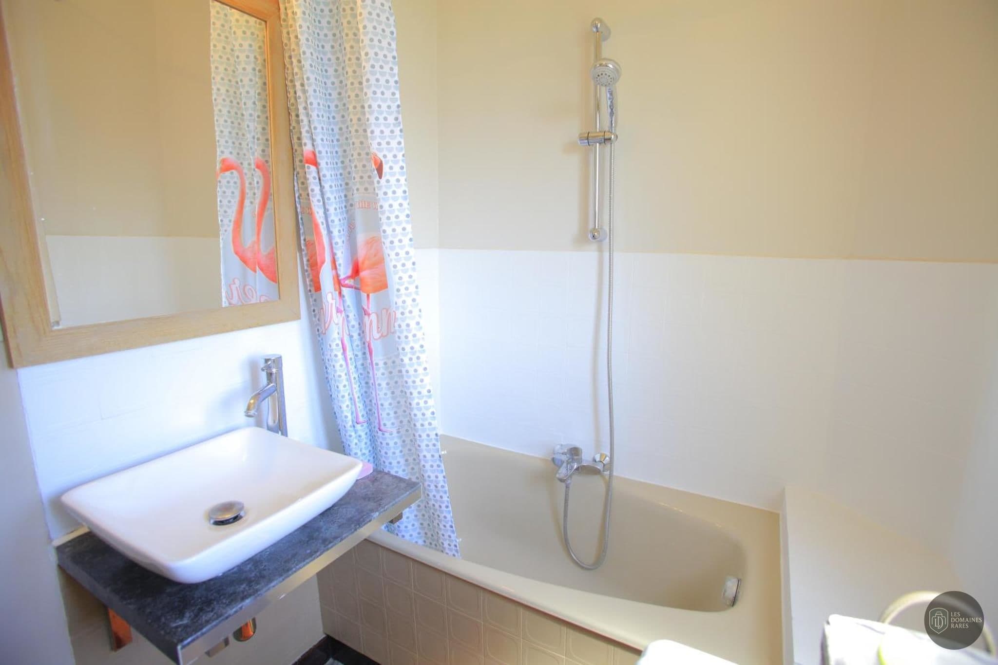 Salle de bain du lieu Le Rooftop de Meudon en Île-de-France