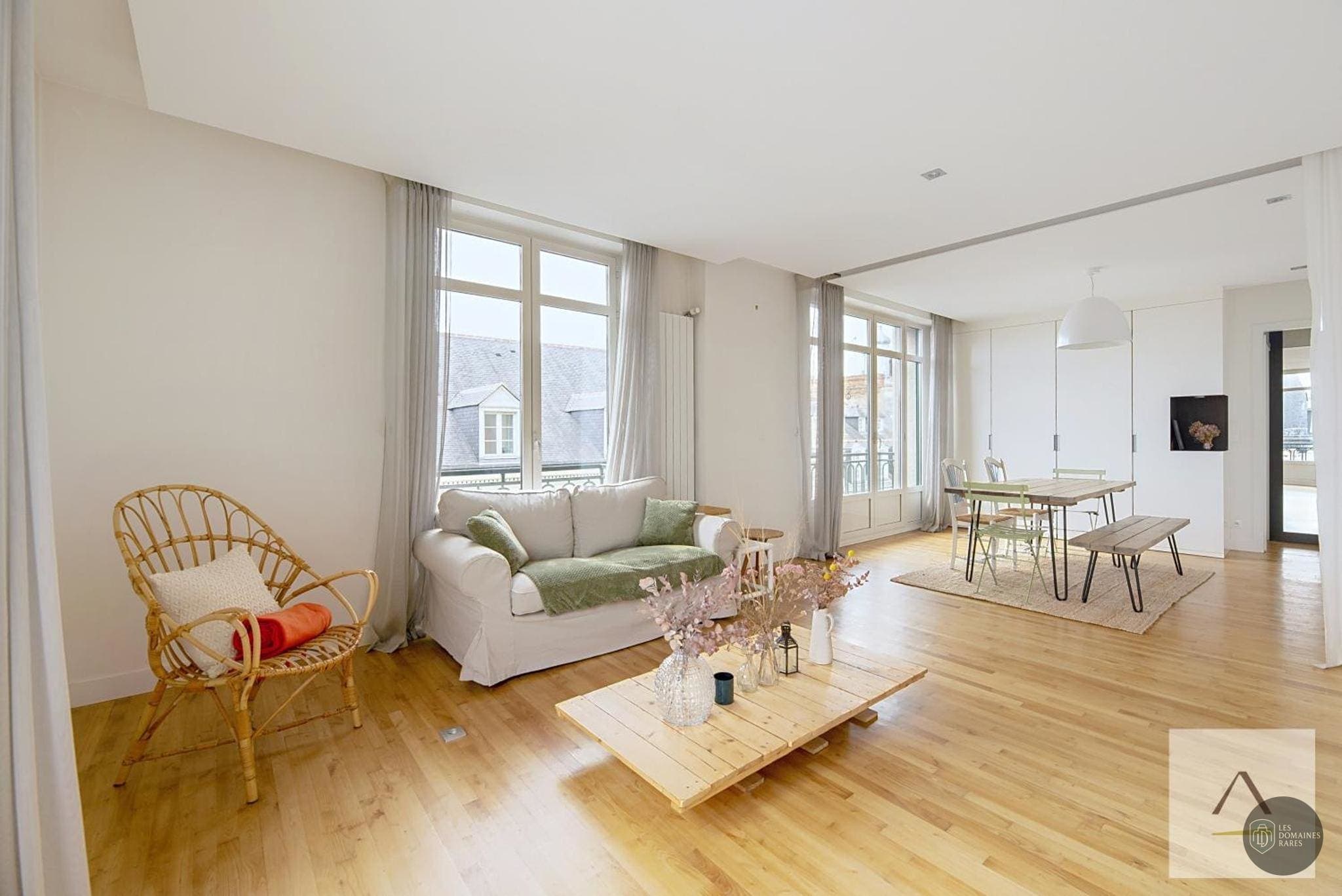 Espace intérieur de l'hôtel Le Rooftop du Palais en Île-de-France