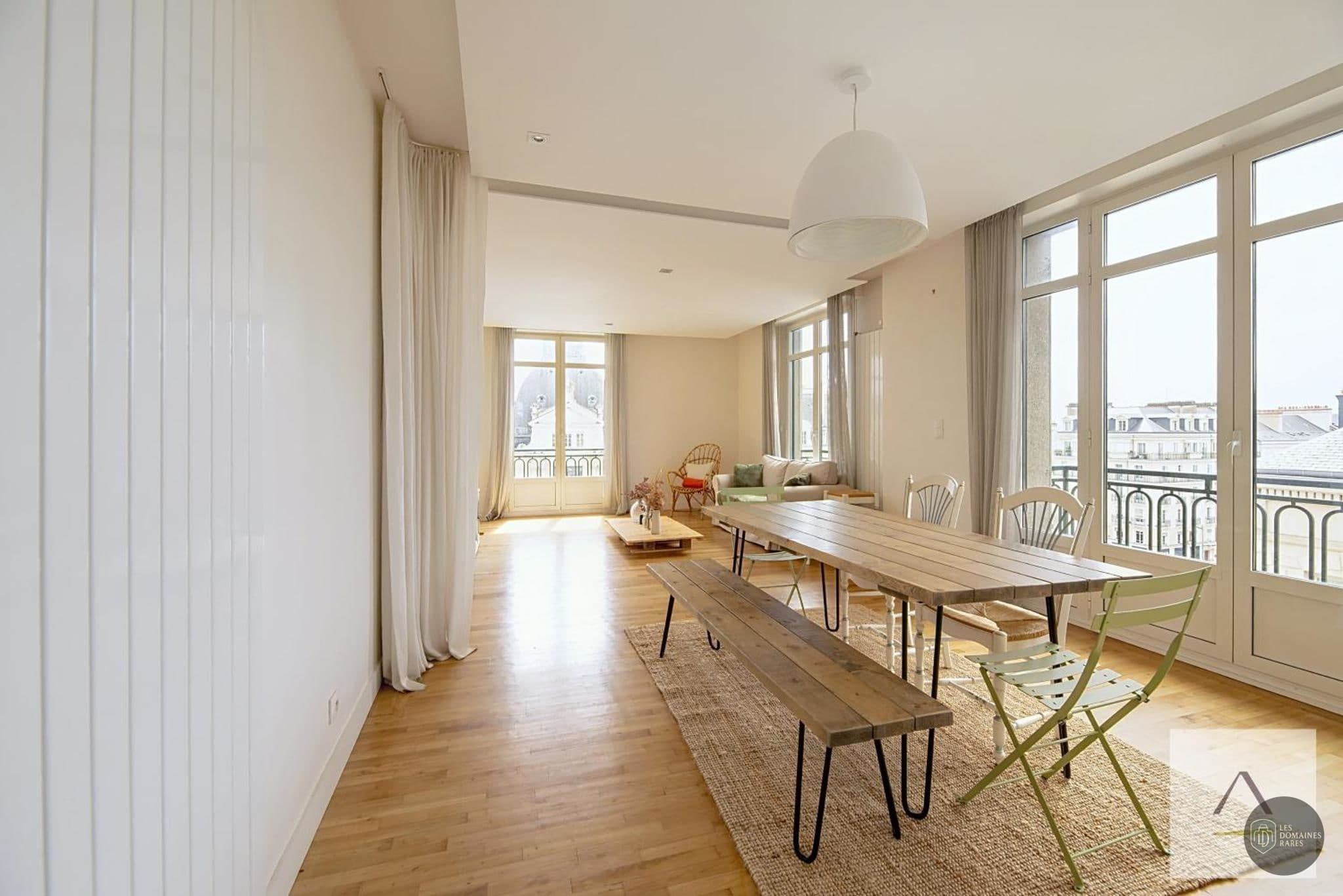 Restaurant de l'hôtel Le Rooftop du Palais en Île-de-France - séminaire neuilly-sur-seine, france