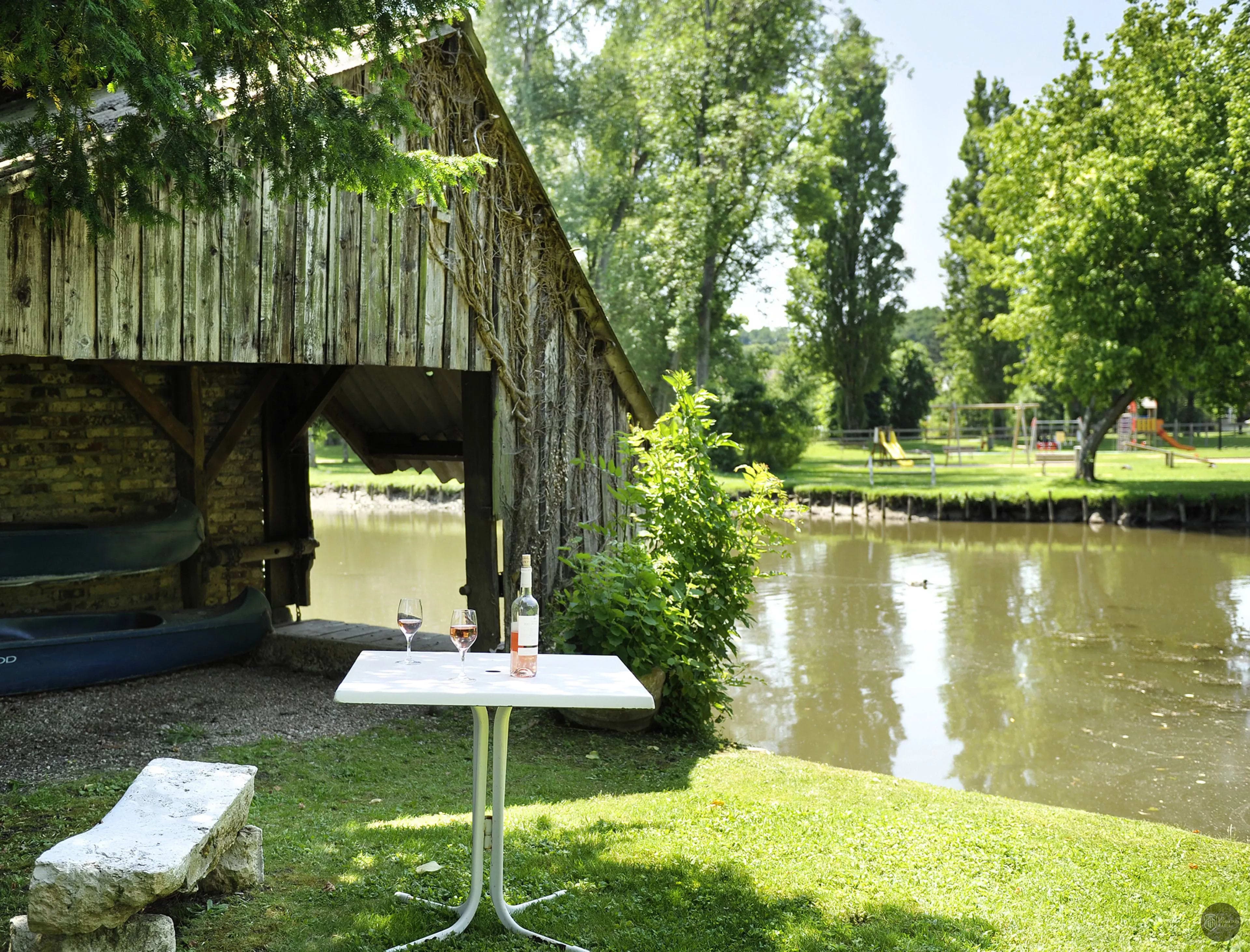 Vue extérieure du lieu Le Saint-Jacques en Centre-Val de Loire