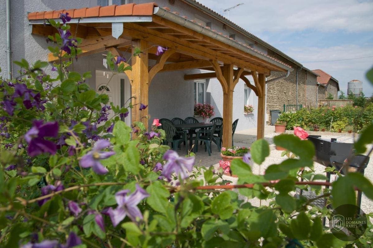 Vue extérieure du lieu Le Saint-Laurent en Pays de la Loire