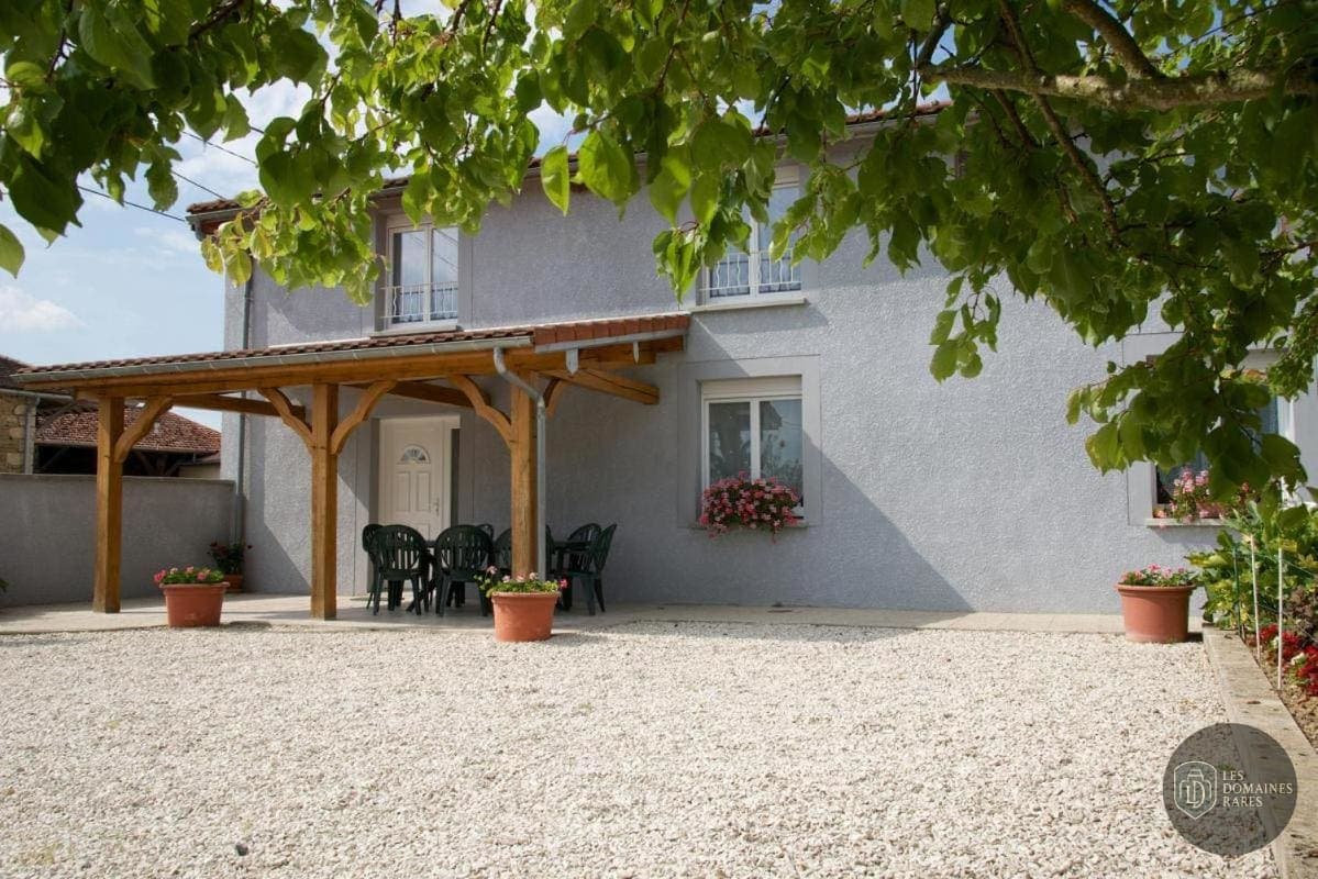 Vue extérieure du lieu Le Saint-Laurent en Pays de la Loire
